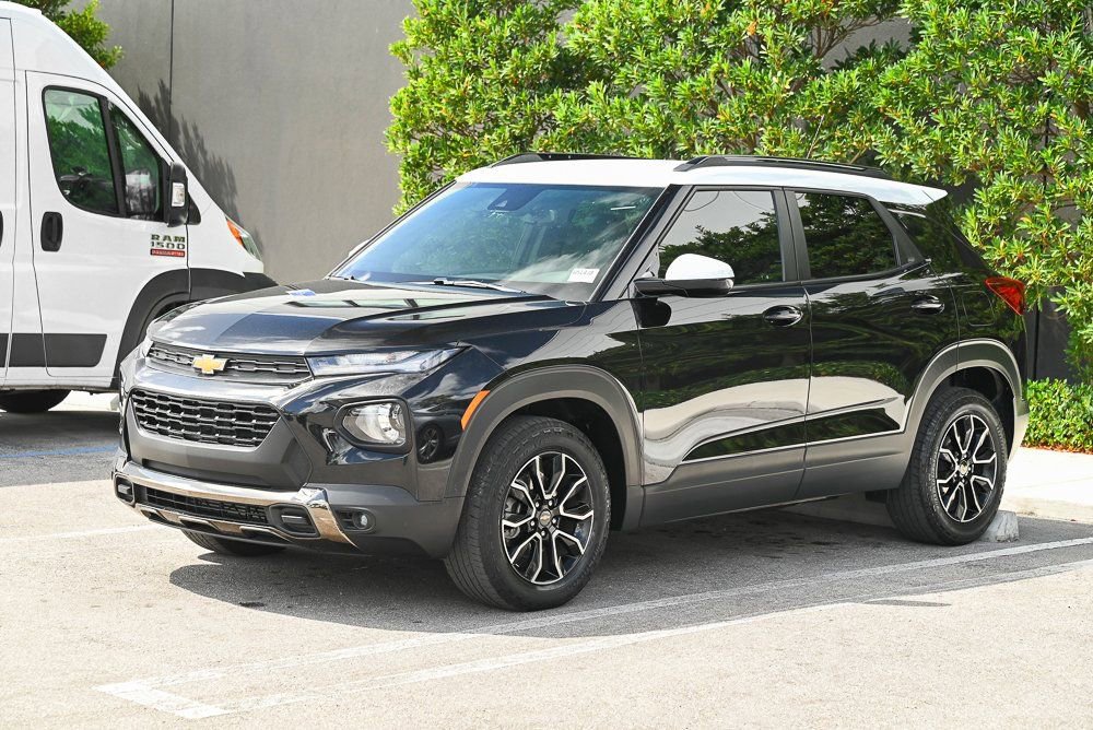 Used 2023 Chevrolet TrailBlazer ACTIV image 1