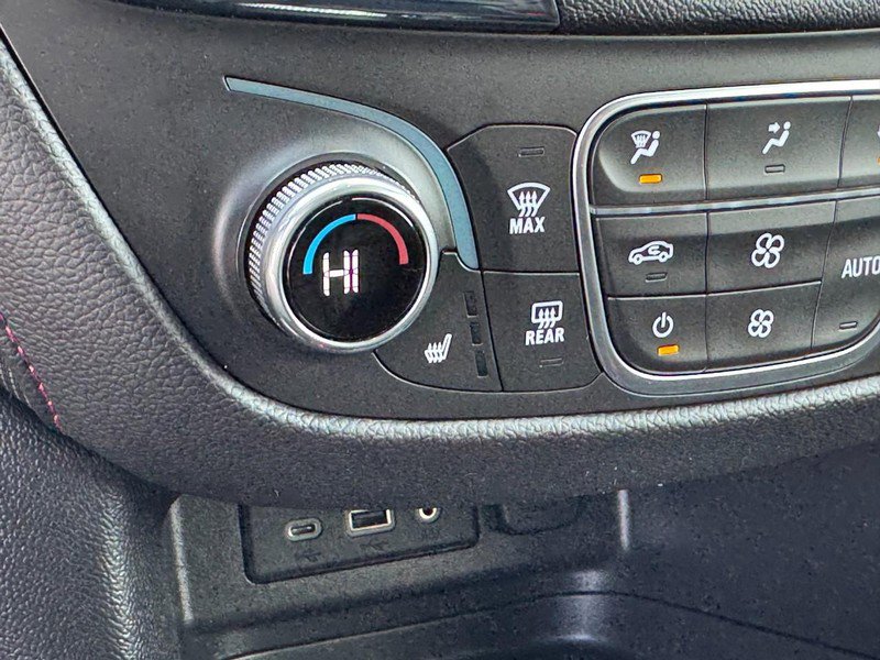 Used 2024 Chevrolet Equinox RS w/ RS Leather Package image 21