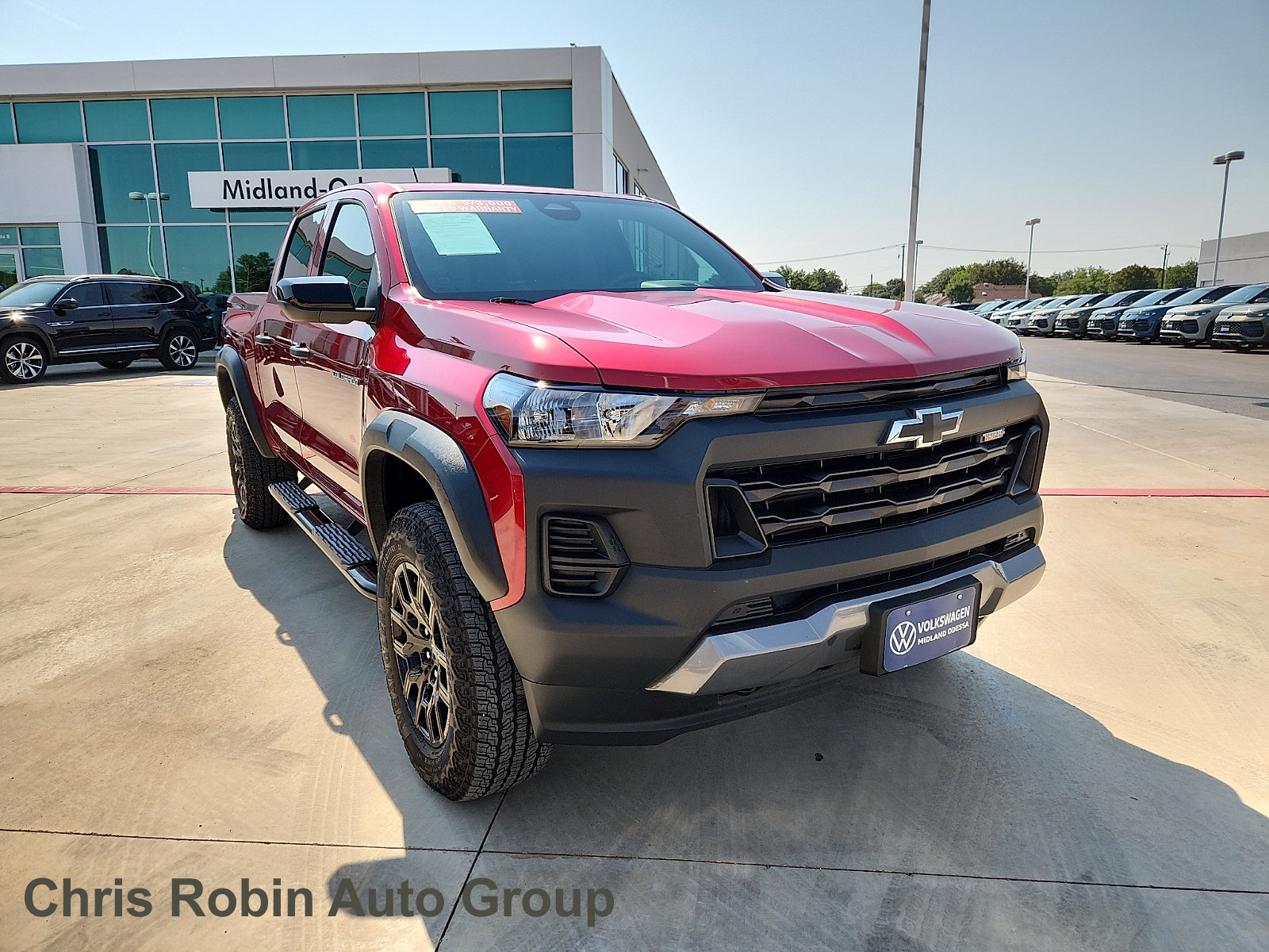 Used 2024 Chevrolet Colorado Trail Boss w/ Advanced Trailering Package AWD/4WD image 1