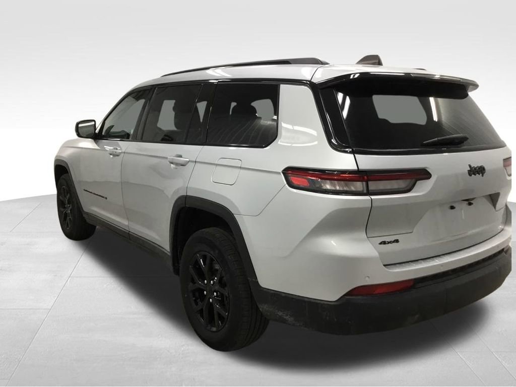 Used 2024 Jeep Grand Cherokee L Laredo image 33