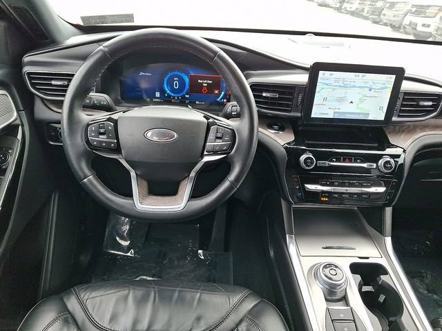 Certified 2023 Ford Explorer Platinum w/ Equipment Group 601A image 12