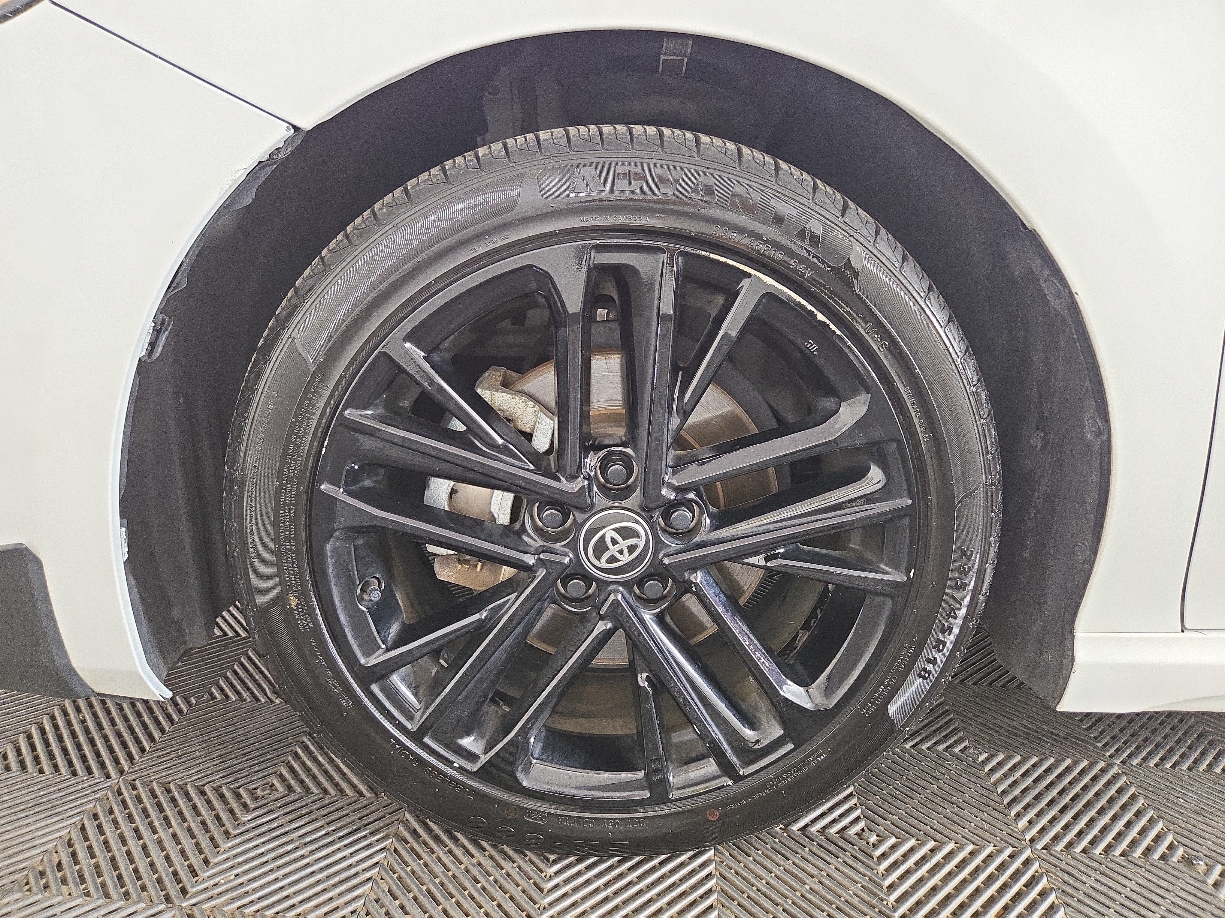 Used 2025 Toyota Camry SE FWD image 32