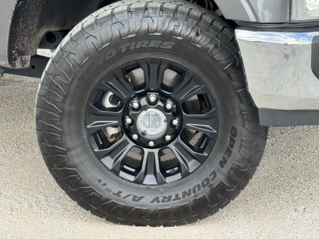 Used 2022 Ford F250 Lariat w/ Tremor Off-Road Package image 33