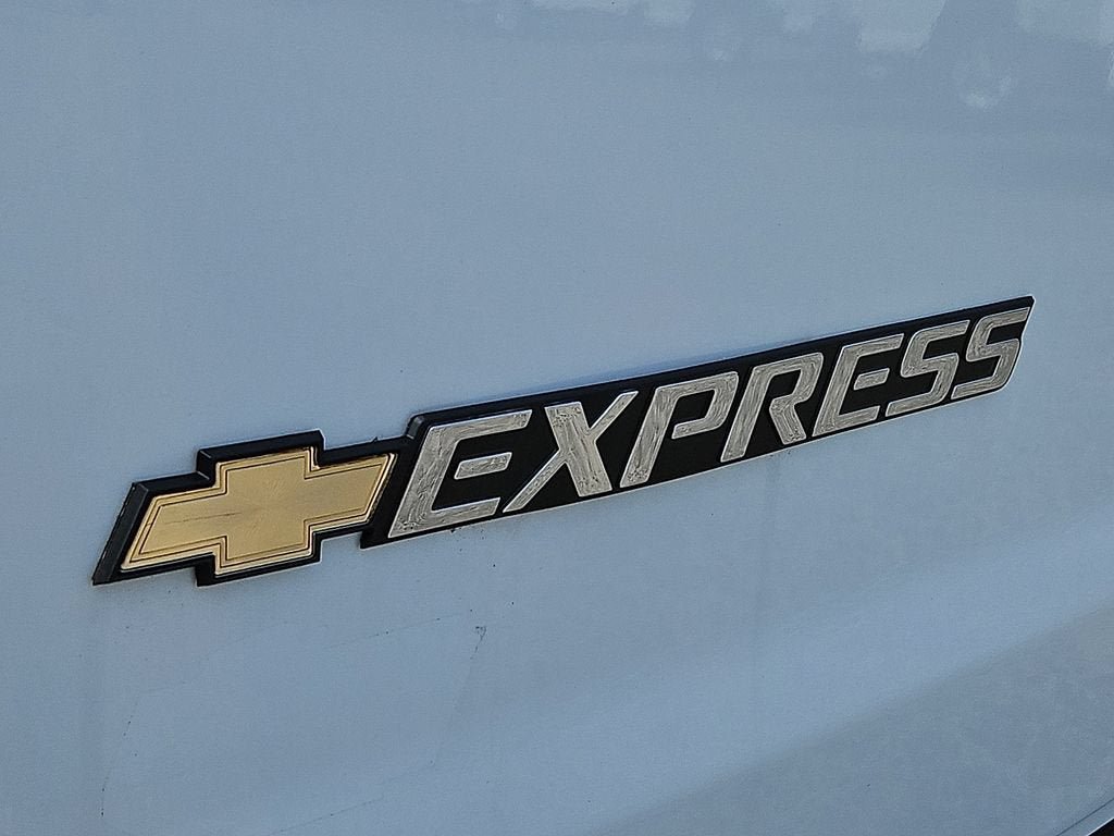 New 2026 Chevrolet Express 2500 w/ Driver Convenience Package RWD image 19