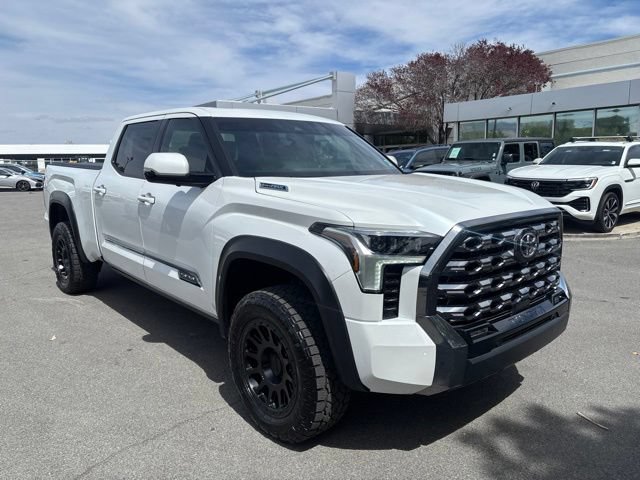 Used 2025 Toyota Tundra Platinum AWD/4WD image 4