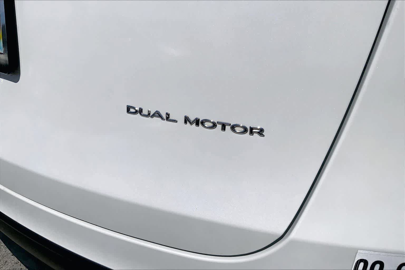 Used 2023 Tesla Model Y Long Range AWD/4WD image 8