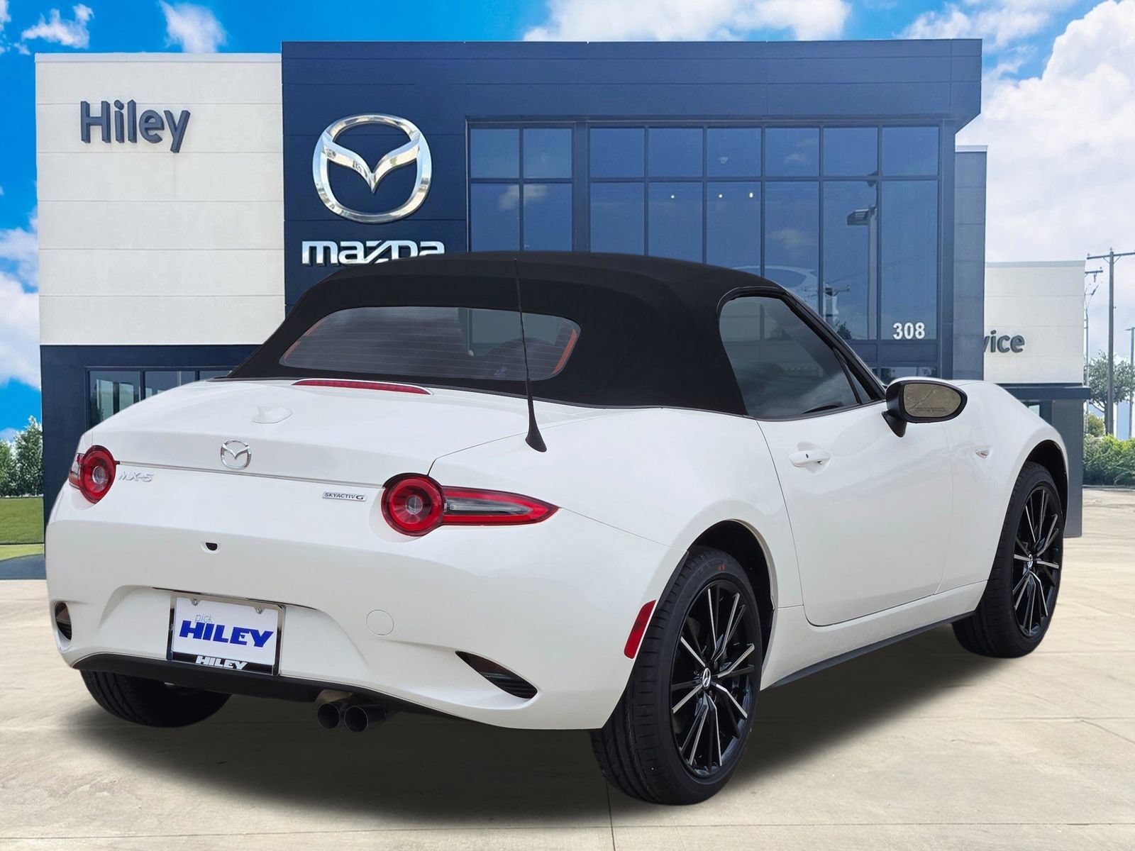 New 2026 MAZDA MX-5 Miata Grand Touring RWD image 4