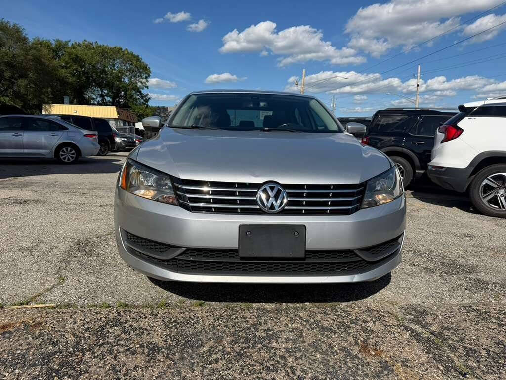 Used 2014 Volkswagen Passat TDI SE FWD image 2