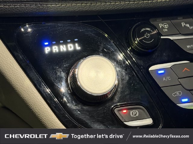 Used 2022 Chrysler Pacifica Limited FWD image 21