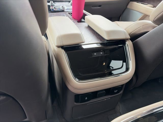 Used 2023 Lincoln Navigator Reserve image 21