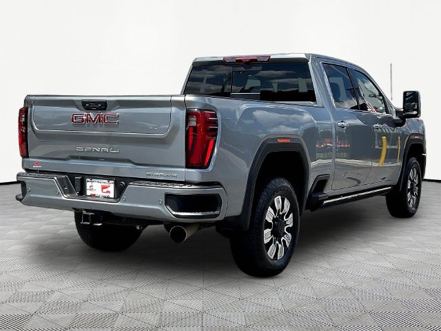 Used 2025 GMC Sierra 3500 Denali w/ Denali Reserve Package AWD/4WD image 7