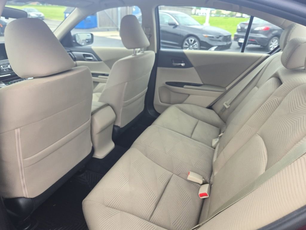 Used 2015 Honda Accord LX image 24