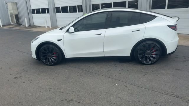 Used 2025 Tesla Model Y Performance AWD/4WD image 8