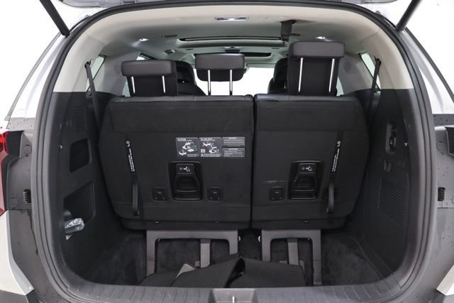 Used 2025 Kia Carnival SX Prestige FWD image 35