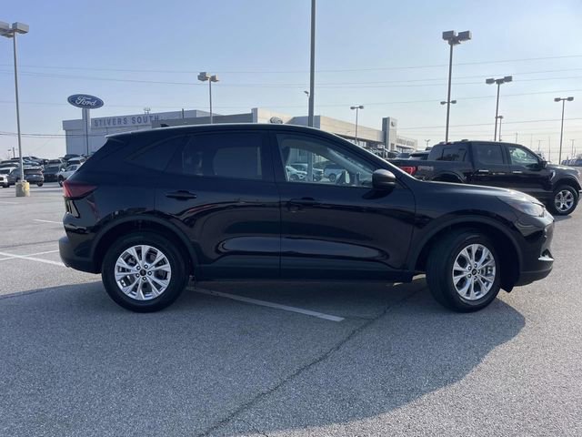 Used 2025 Ford Escape Active FWD image 2