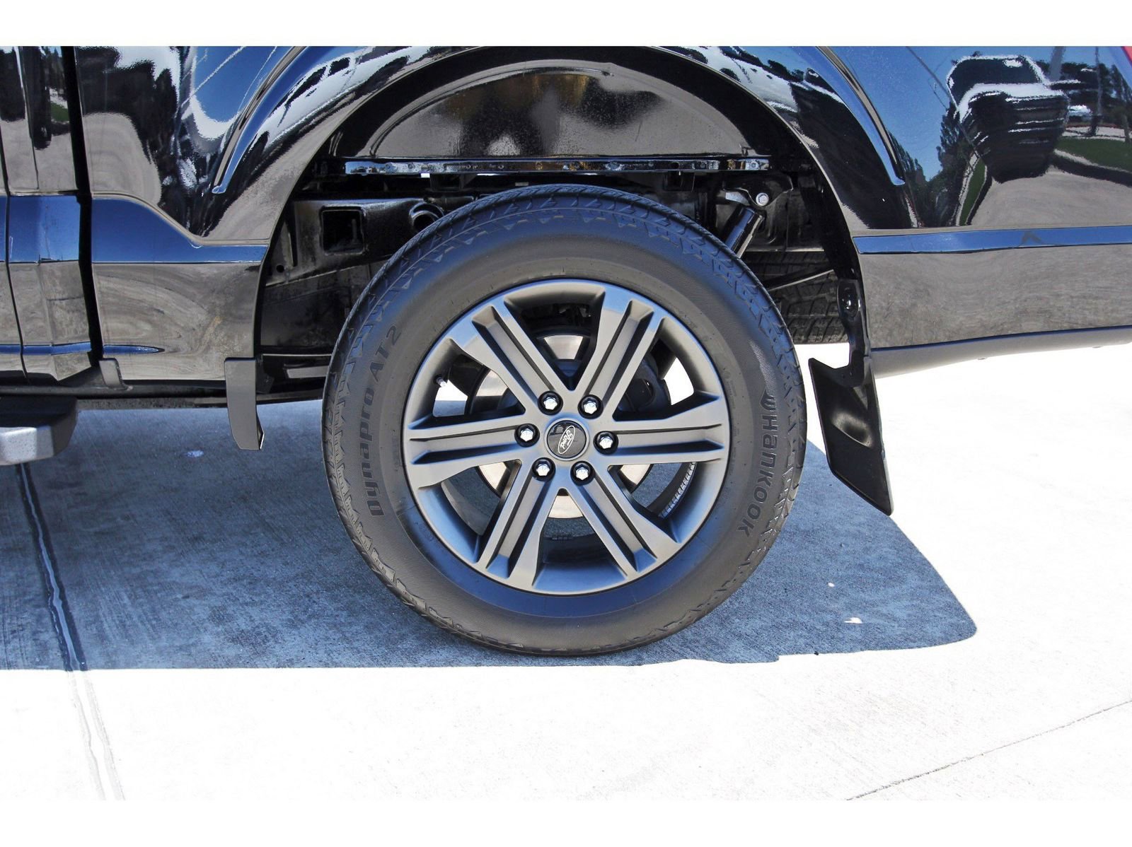 Used 2022 Ford F150 Lariat AWD/4WD image 31