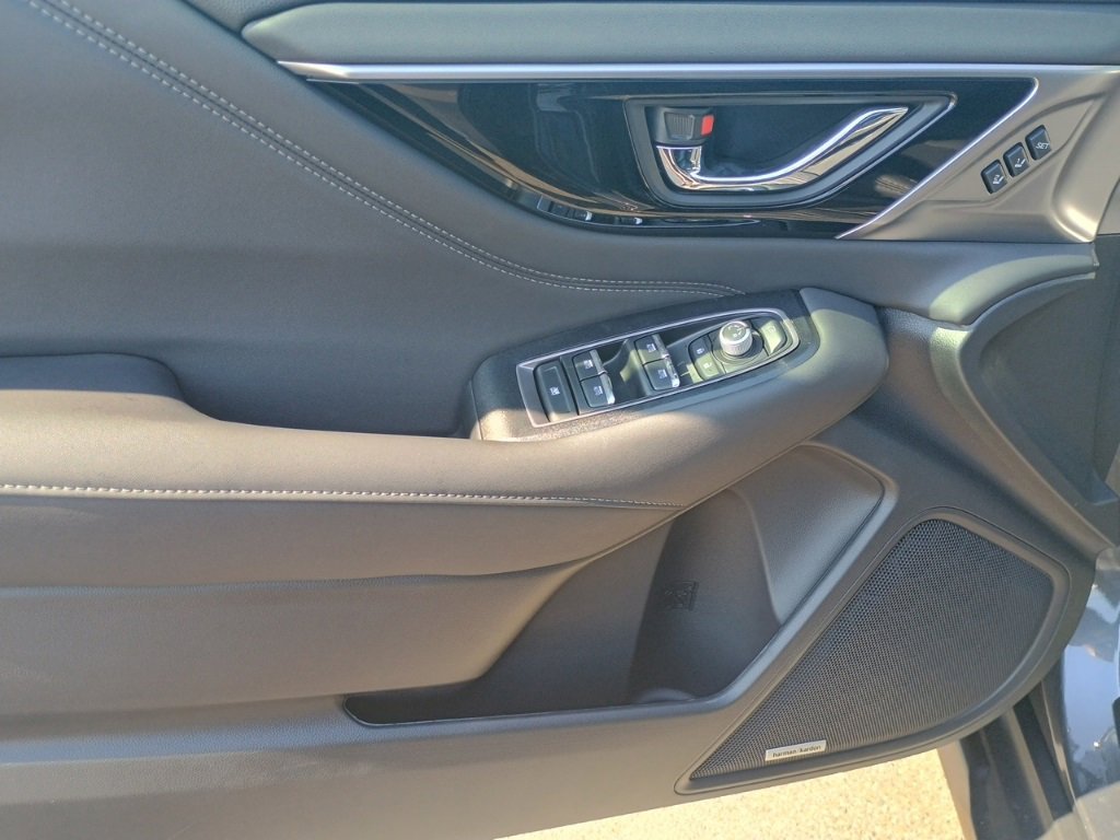 New 2025 Subaru Outback Touring XT w/ Popular Package #2 image 8