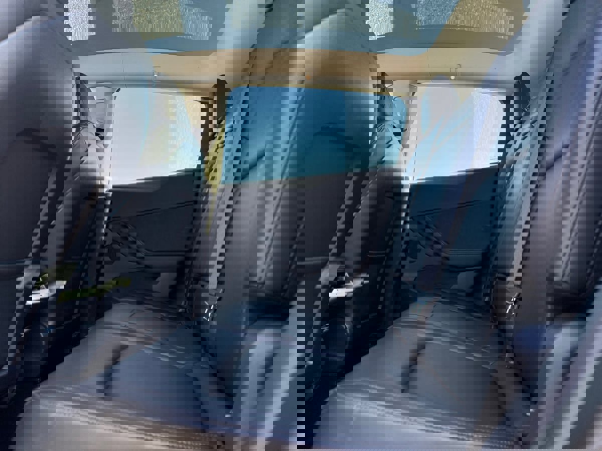 Used 2021 Tesla Model Y Long Range image 18