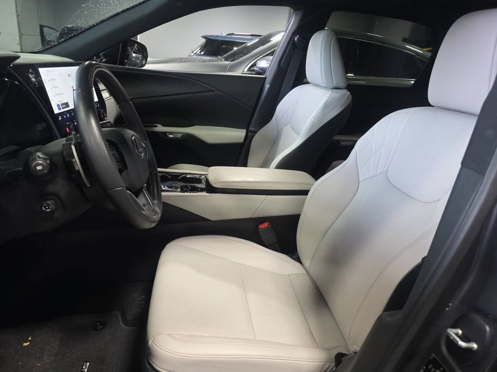 Used 2025 Lexus RX 350h AWD/4WD image 9