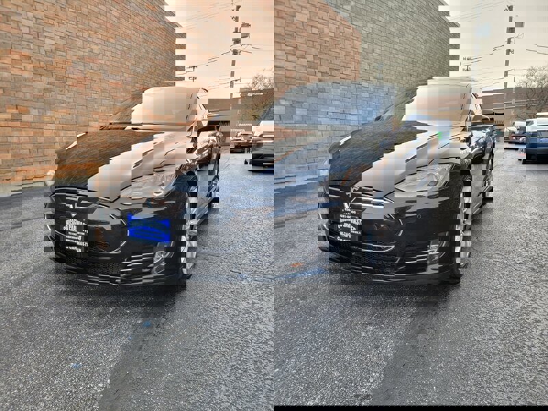 Used 2016 Tesla Model S 70D image 36