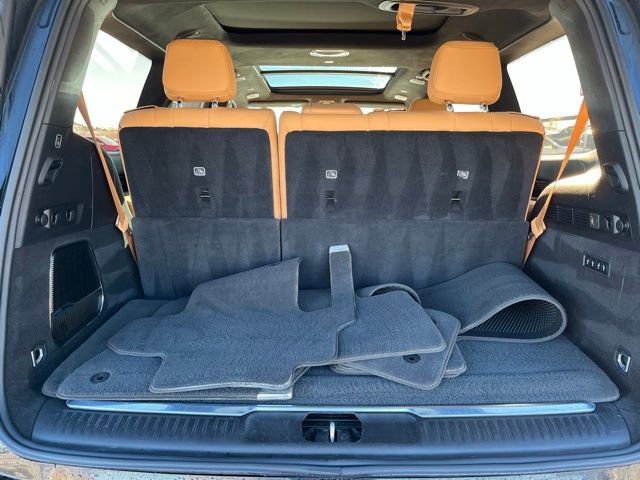 Used 2022 Jeep Grand Wagoneer Series III w/ Flexible Seating Group image 21