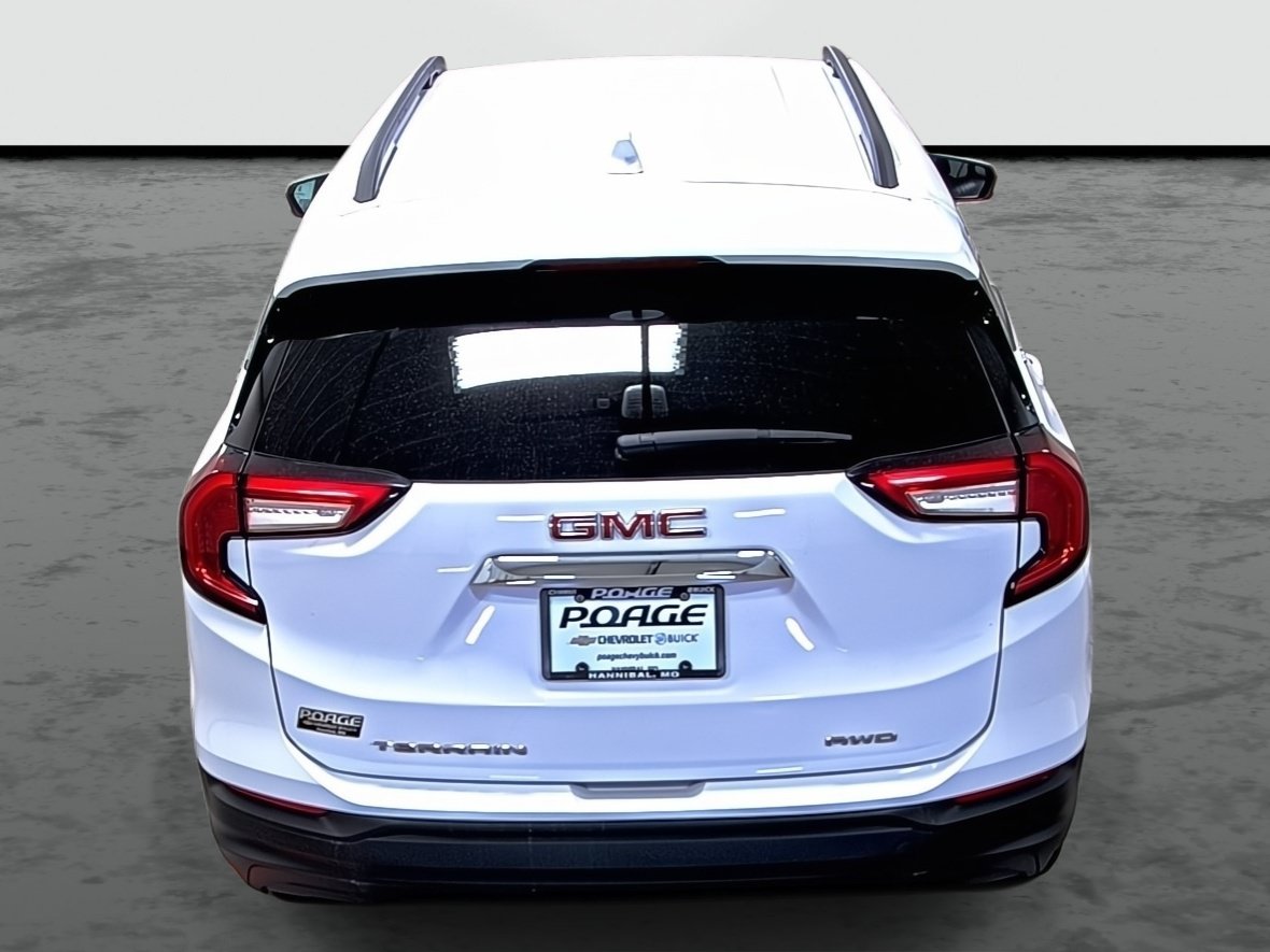 Used 2024 GMC Terrain SLE w/ Driver Convenience Package AWD/4WD image 3
