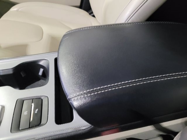 Used 2021 Ford Edge Titanium image 43