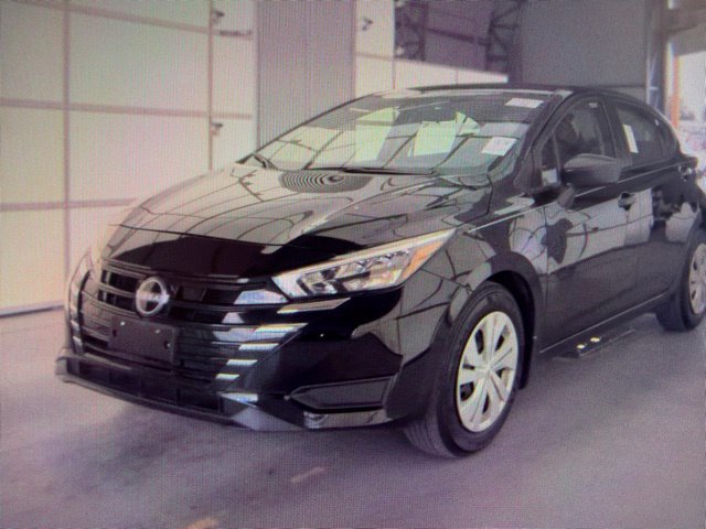 Certified 2025 Nissan Versa S w/ Trunk Package FWD image 4