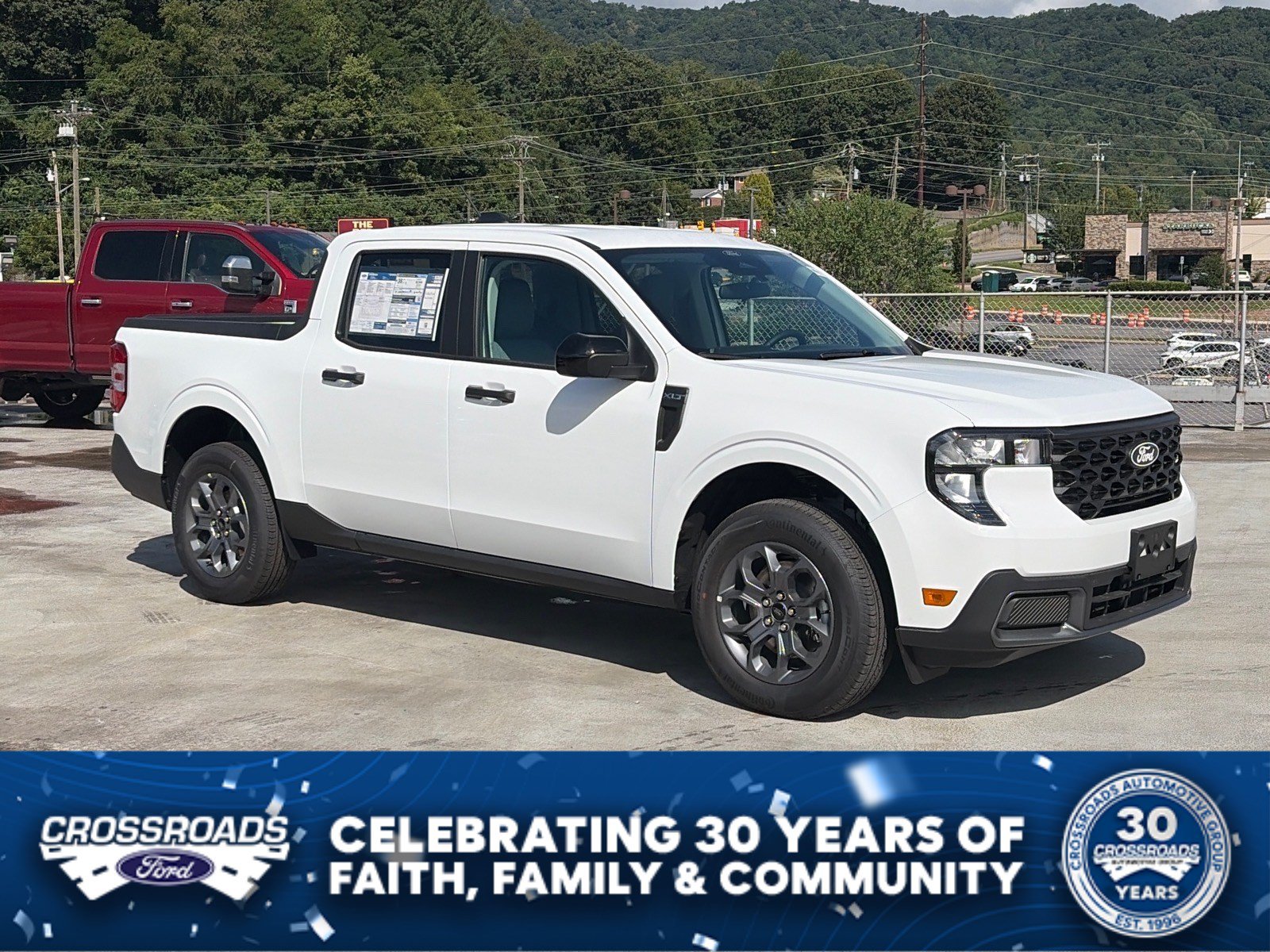 New 2026 Ford Maverick XLT w/ XLT Luxury Package FWD image 1