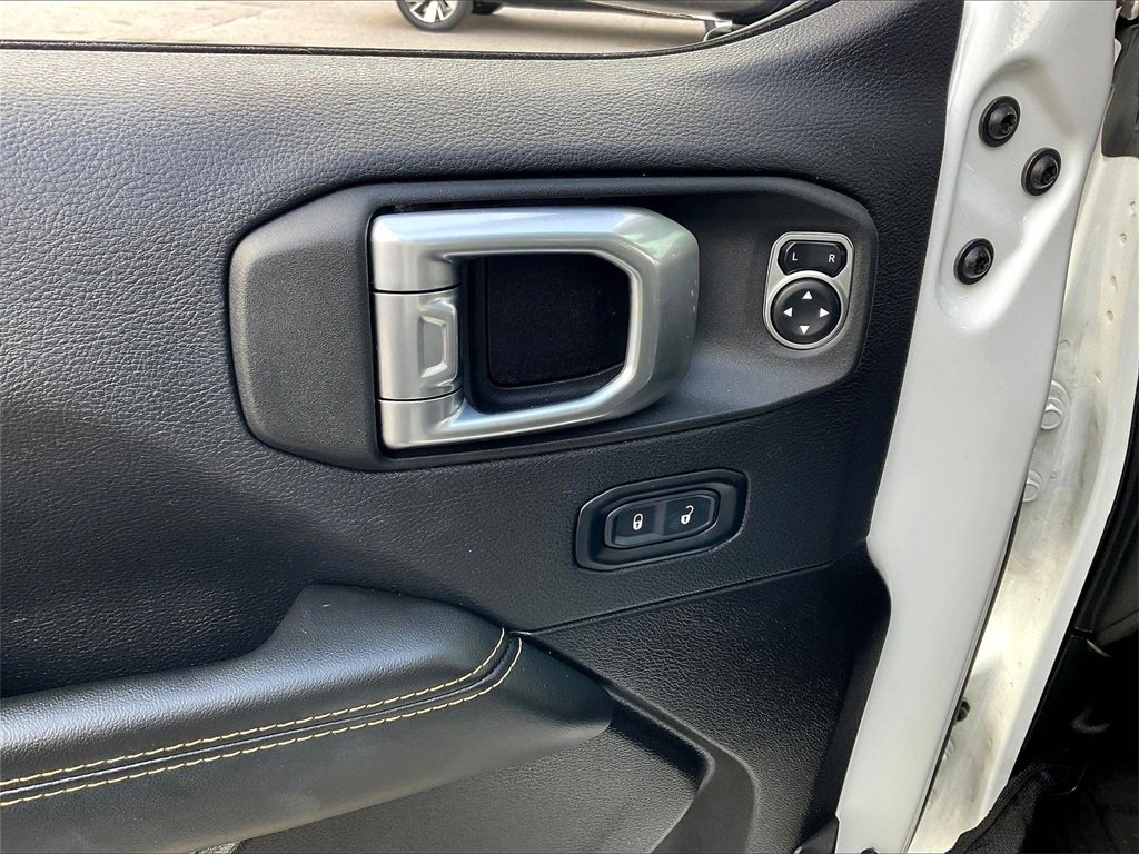 Used 2024 Jeep Wrangler Unlimited Sahara w/ Safety Group image 36