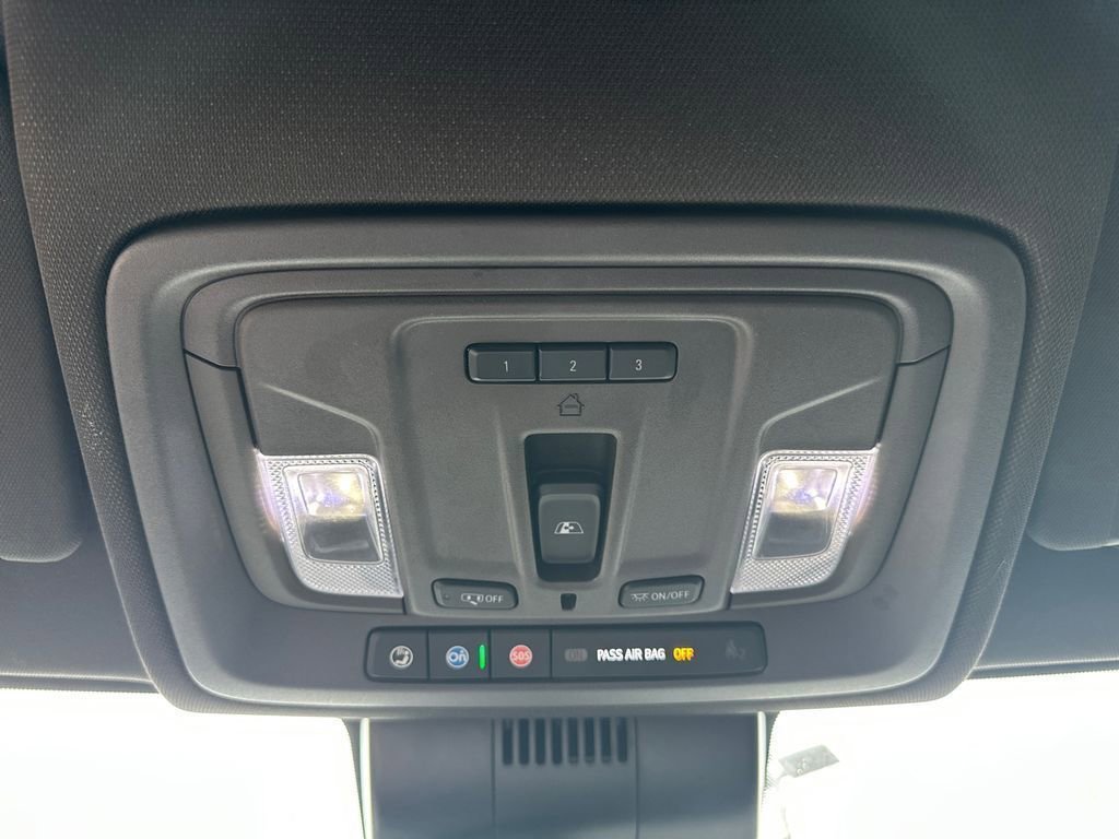 Used 2022 Chevrolet Silverado 1500 LTZ image 29