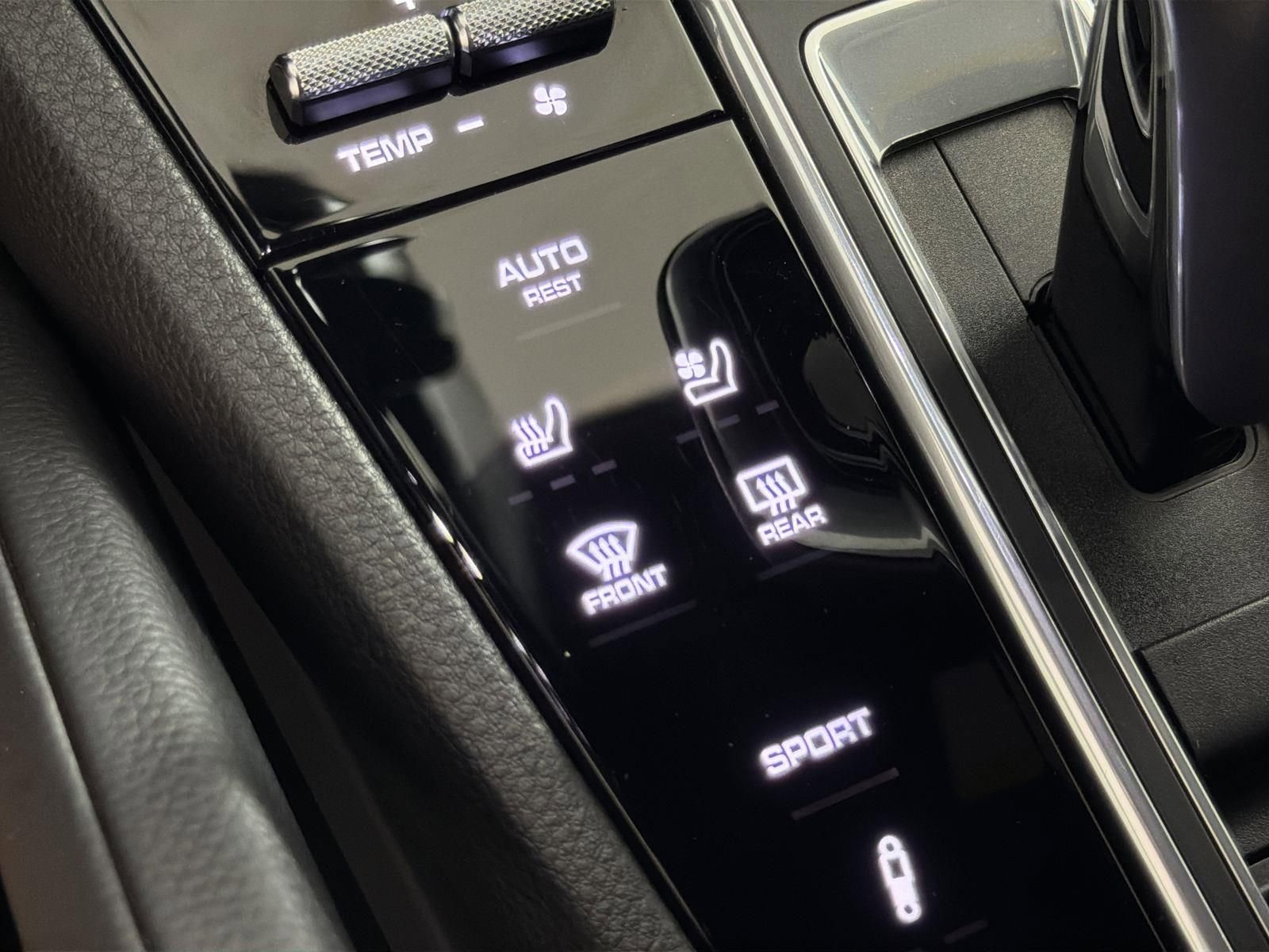 Used 2020 Porsche Cayenne S image 20