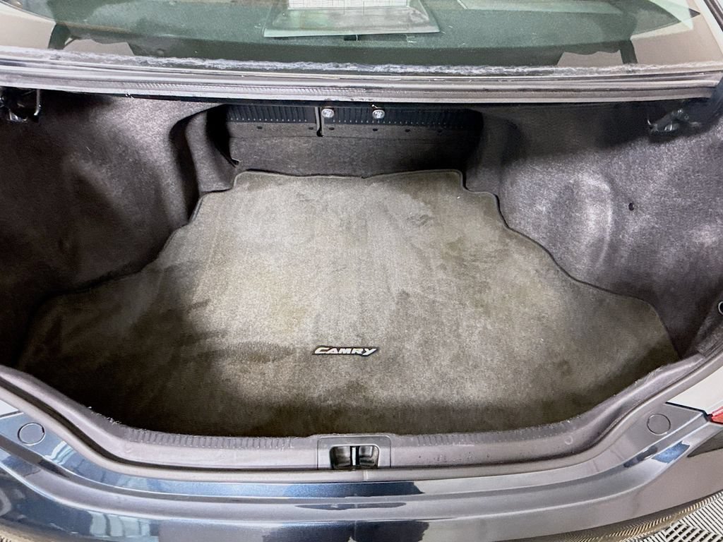 Used 2014 Toyota Camry SE FWD image 26