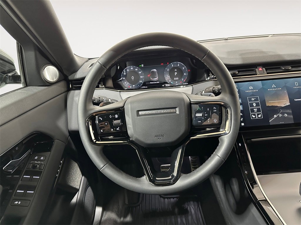 Used 2025 Land Rover Range Rover Evoque Dynamic SE image 12