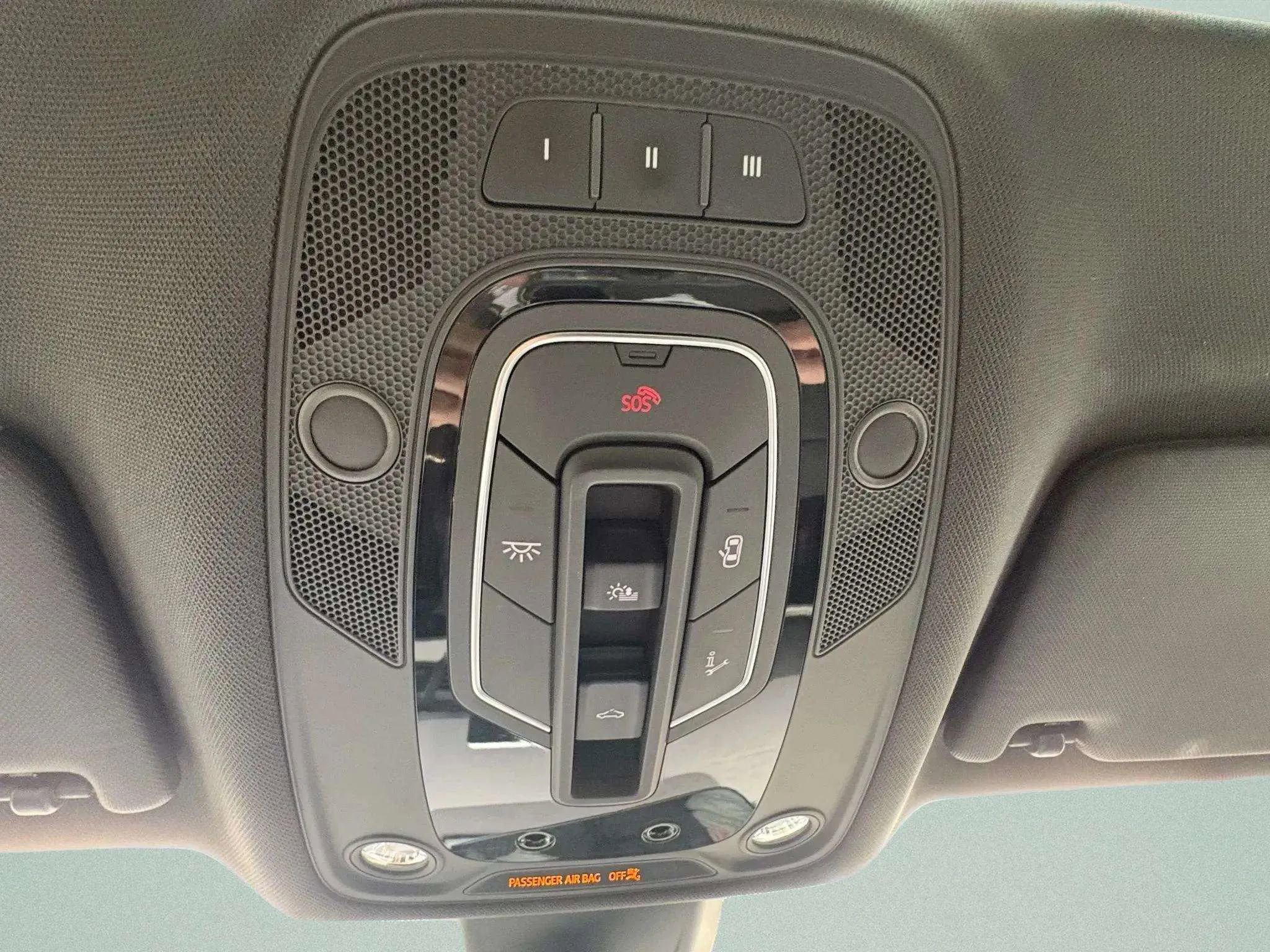 Used 2018 Audi SQ5 Premium Plus w/ Navigation Package image 46