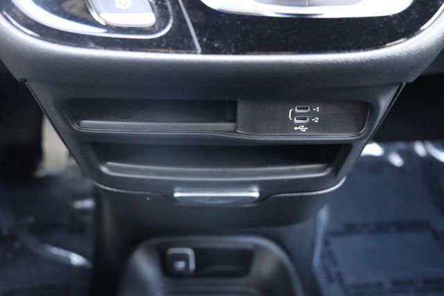 Used 2026 Chrysler Pacifica Select FWD image 51