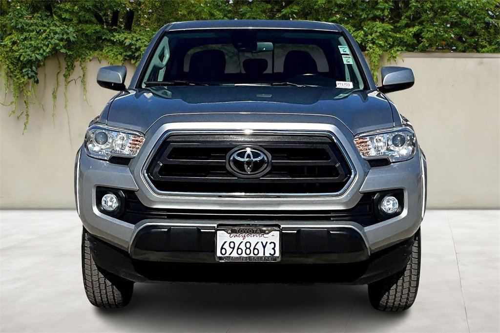 Used 2022 Toyota Tacoma SR5 image 2
