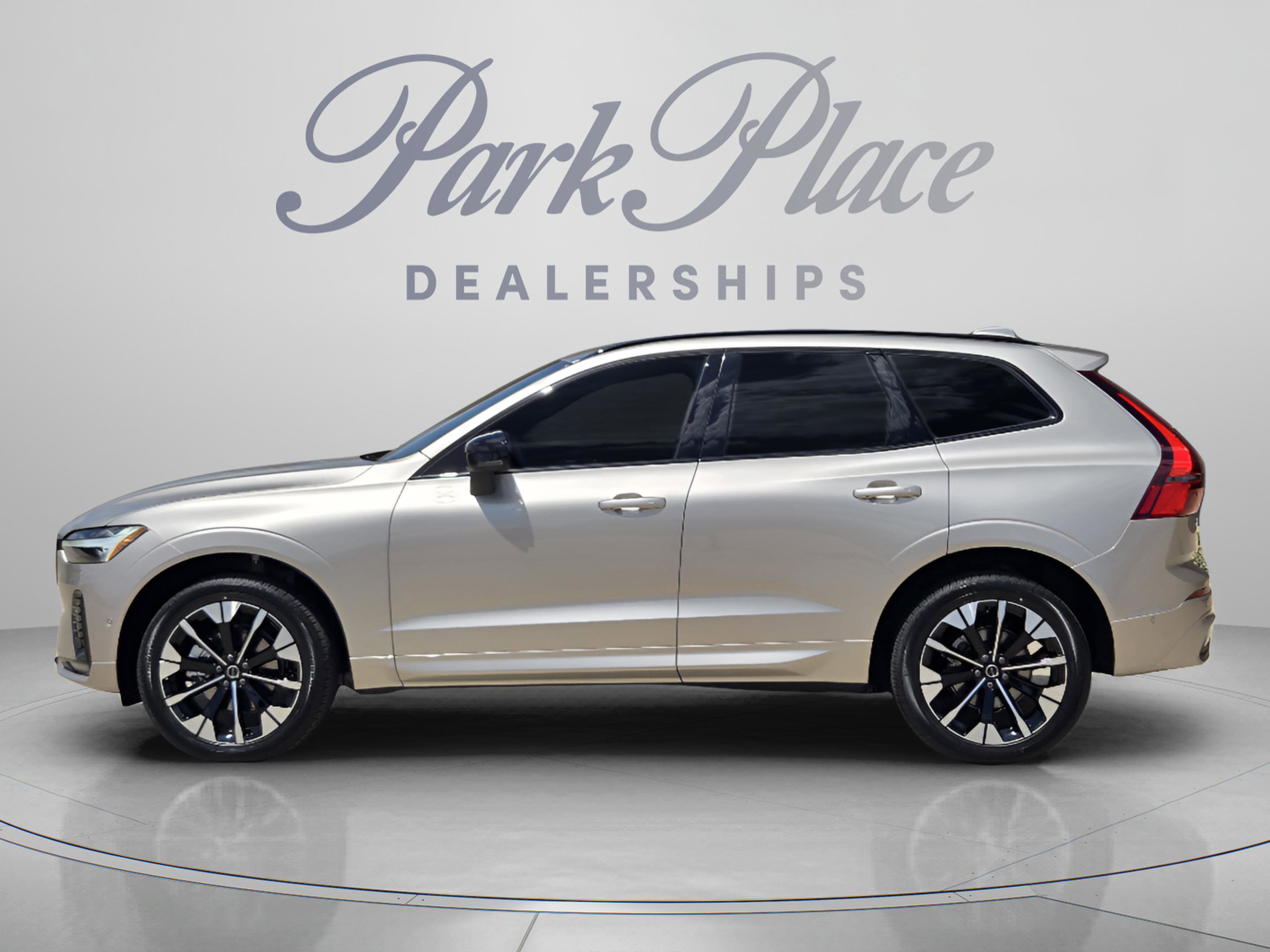 New 2026 Volvo XC60 B5 Plus w/ Protection Package Premier AWD/4WD image 2