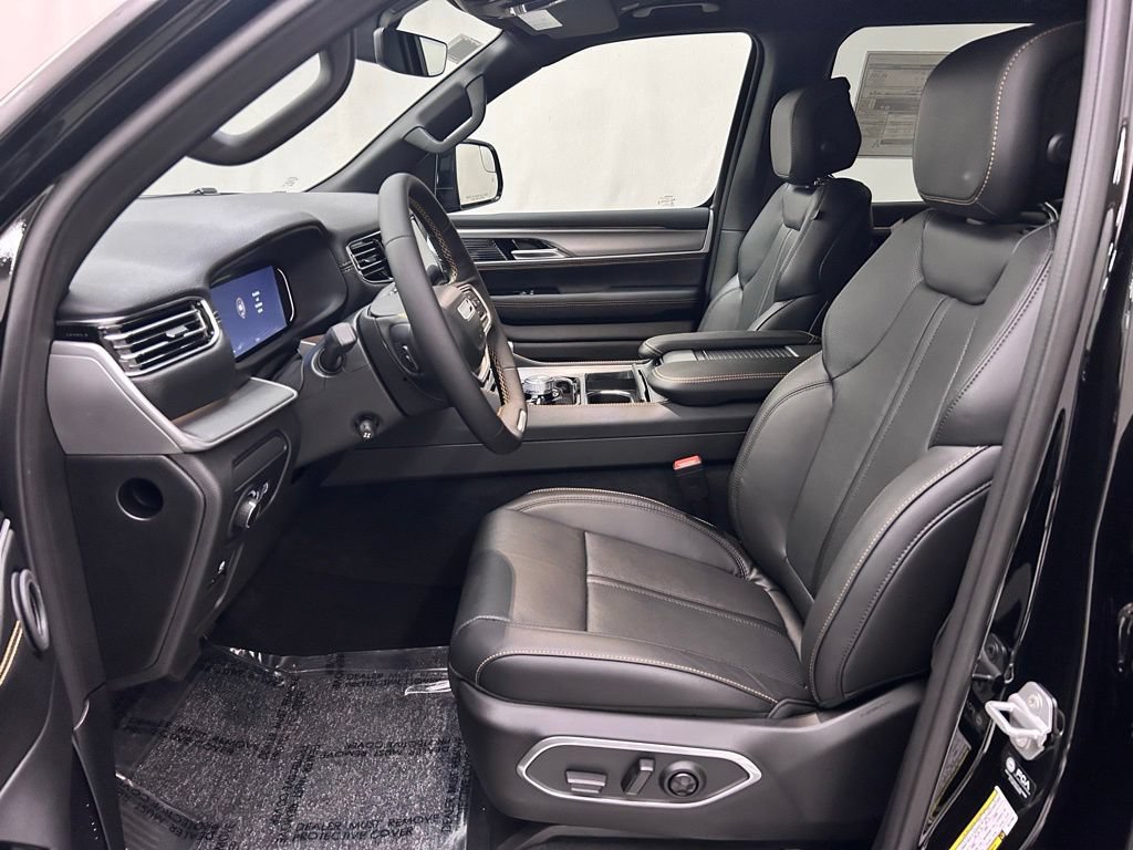 New 2026 Jeep Grand Wagoneer L 4WD image 12