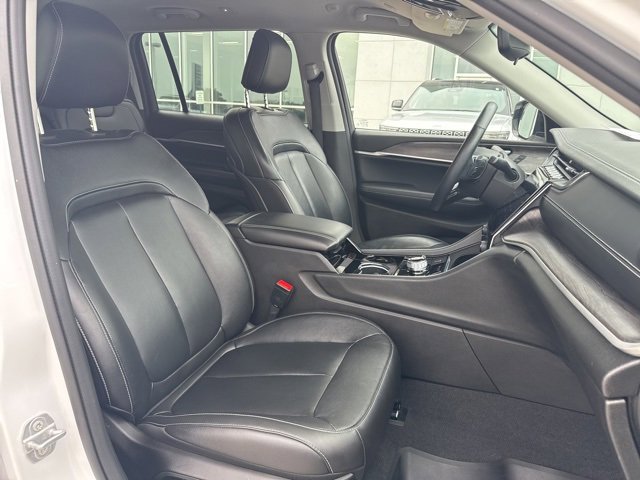 Used 2022 Jeep Grand Cherokee L Limited image 41