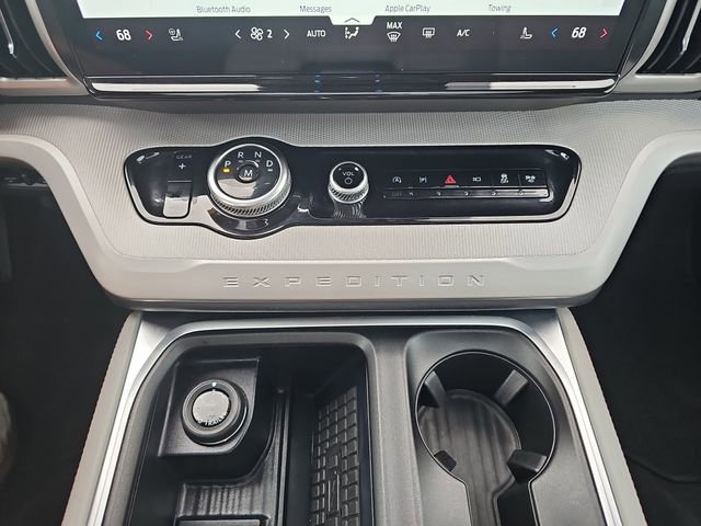 Used 2025 Ford Expedition Max Active RWD image 30