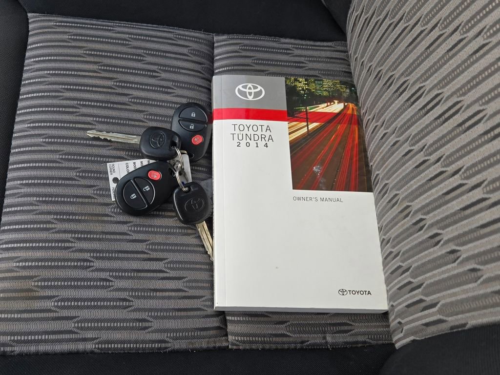 Used 2014 Toyota Tundra SR5 w/ SR5 Upgrade Package image 12