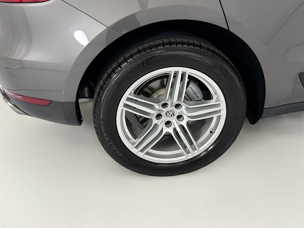 Used 2015 Porsche Macan S AWD/4WD image 30