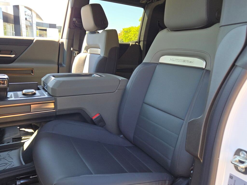 New 2025 GMC Hummer EV 2X w/ Extreme Off-Road Package image 27