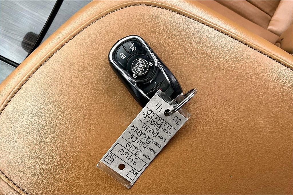 Used 2019 Buick Enclave Premium image 36