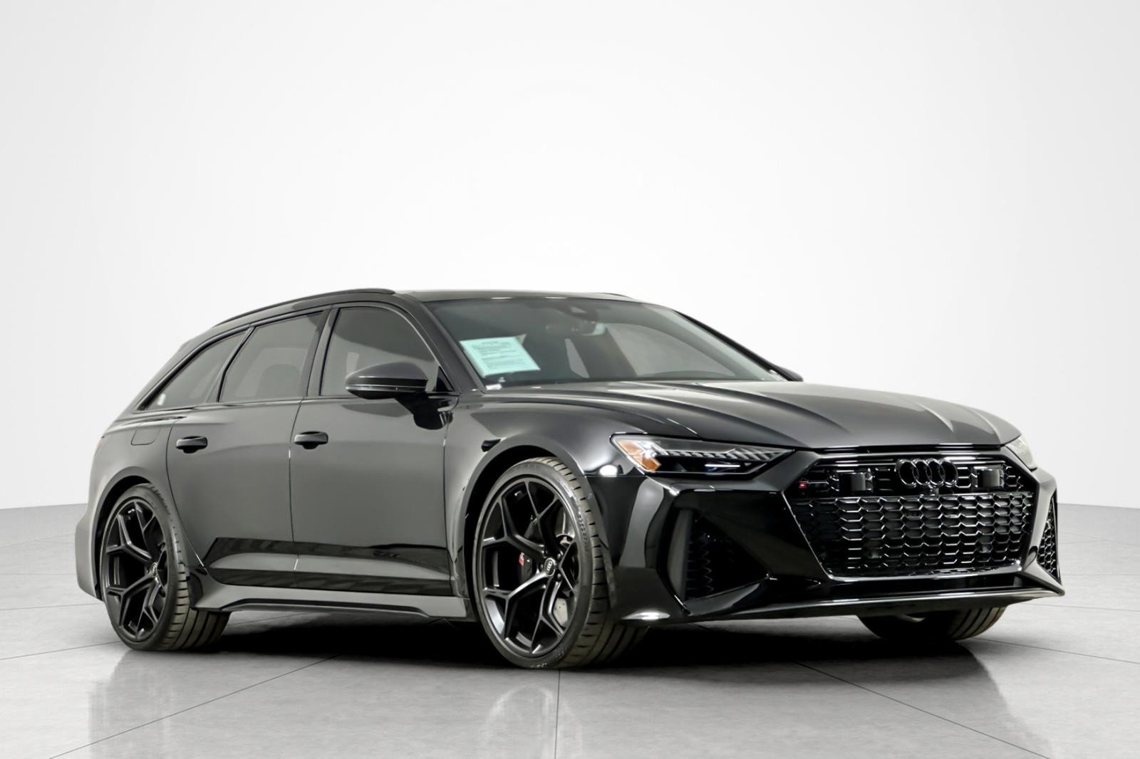 Used 2024 Audi RS 6 performance w/ Matte Carbon Package image 7