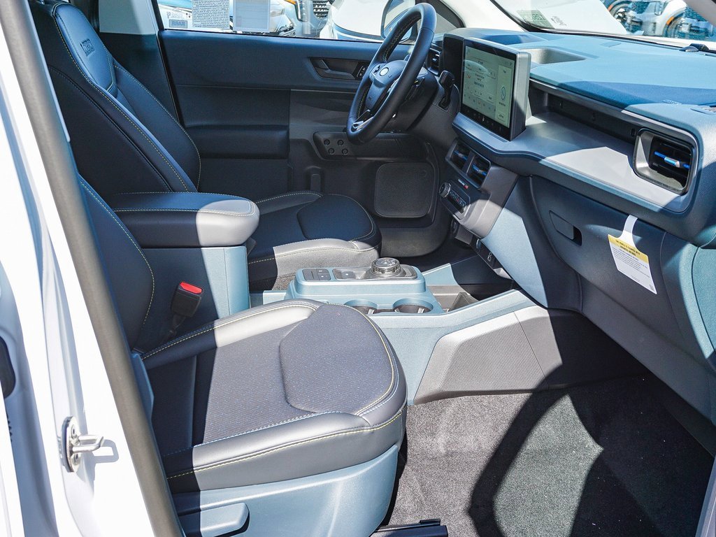 New 2025 Ford Maverick Lobo image 12