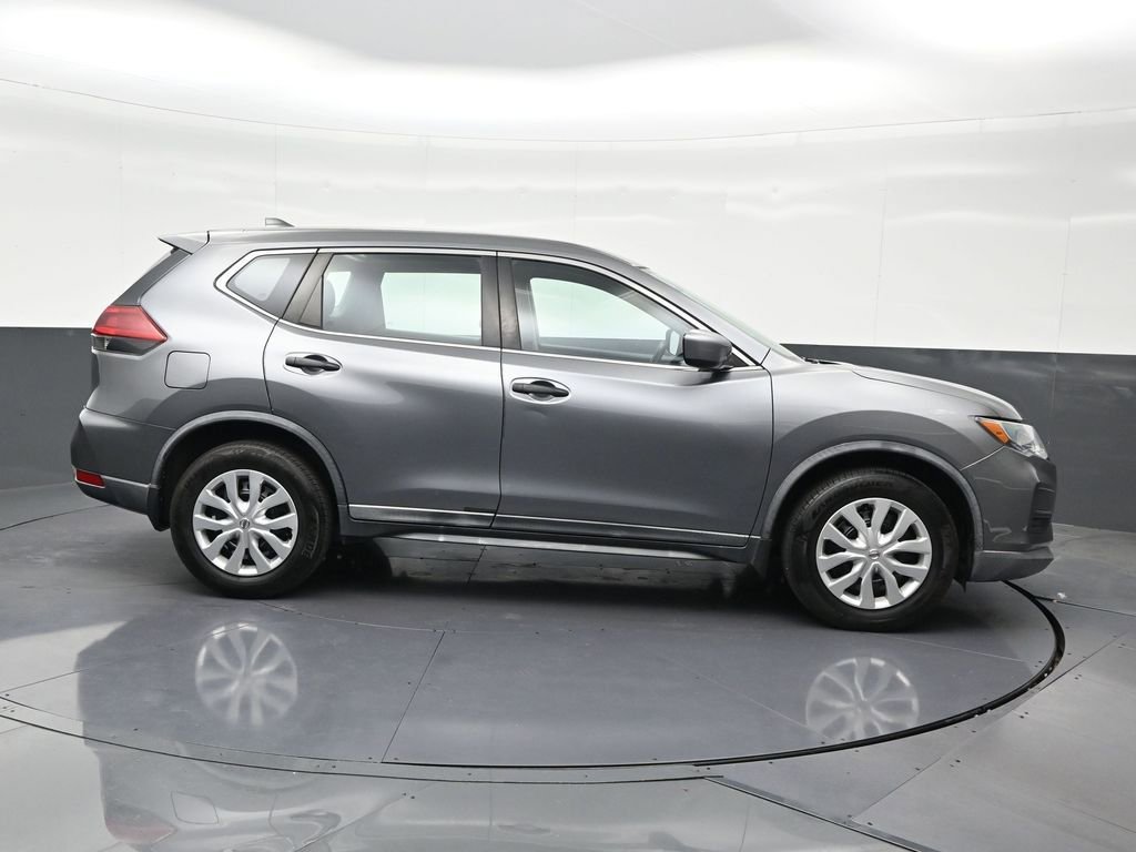 Used 2018 Nissan Rogue S image 7