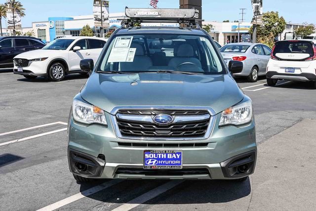 Used 2018 Subaru Forester 2.5i w/ Alloy Wheel Package AWD/4WD image 2