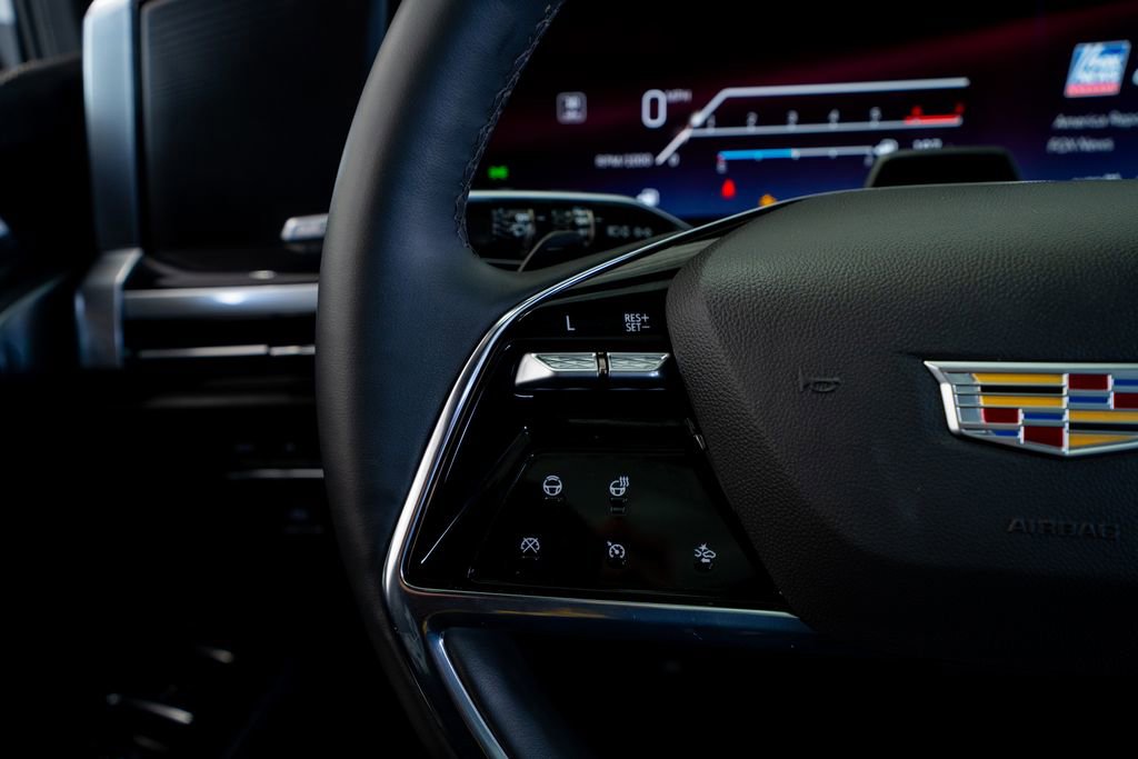 Used 2025 Cadillac Escalade ESV Sport w/ LPO, ONYX Package image 37